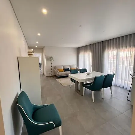 Apartment Stylish Near Oasis Nazare